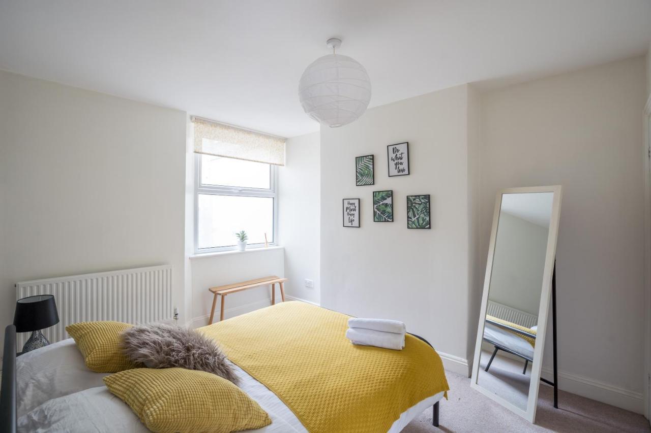 The Ella Fitzgerald - Modern 2 Bedroom Apartment, Super Close To City Centre Cardiff Exterior photo